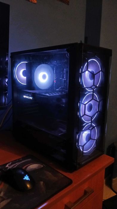 Komputer stacjonarny