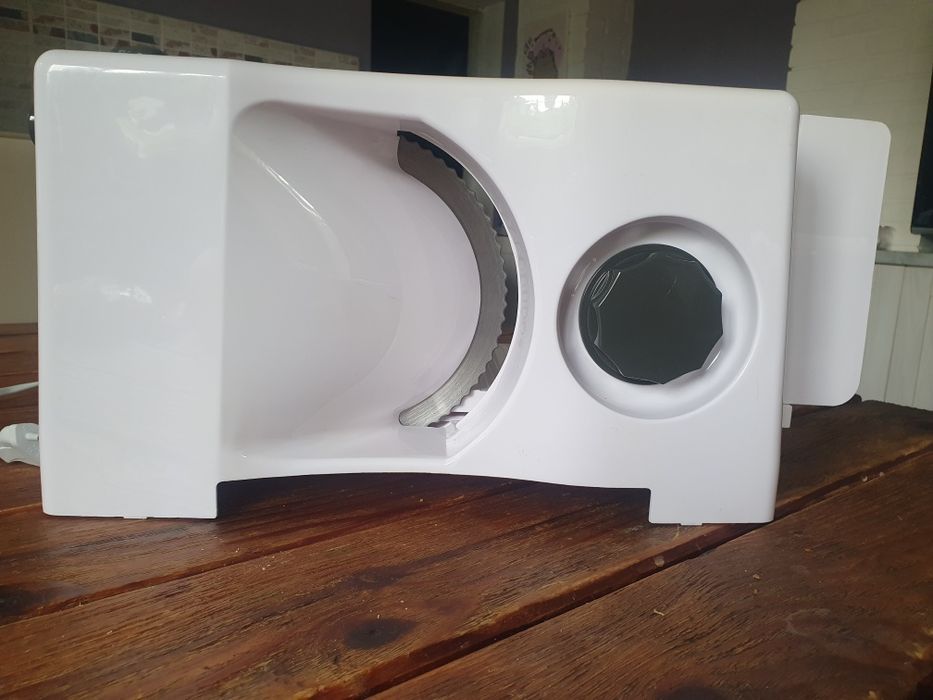 Слайсер (ломтерезка) UNOLD  — стан “як новий”