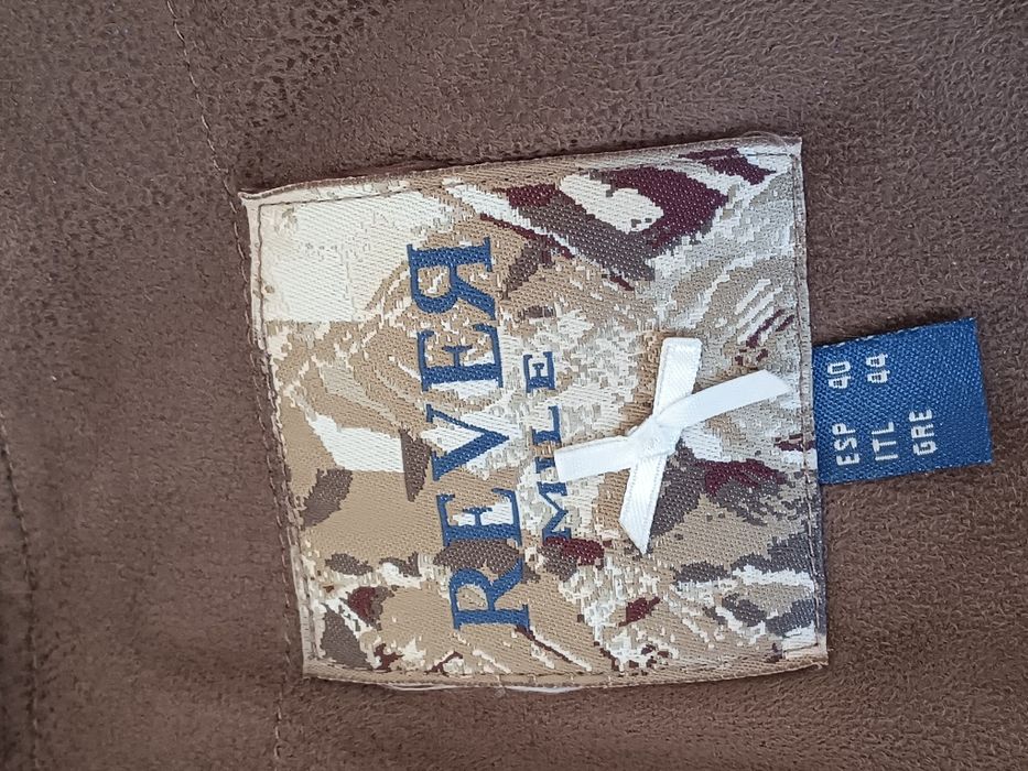 Casaco de pêlo castanho