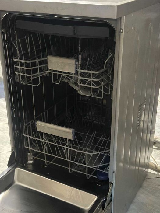 Посудомийна машина Beko D1‑S523T2XI на запчастини
