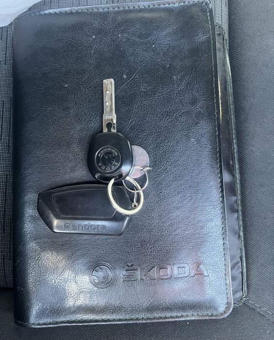 SKODA OCTAVIA A5-2012 р.1,6 Газ-бензин