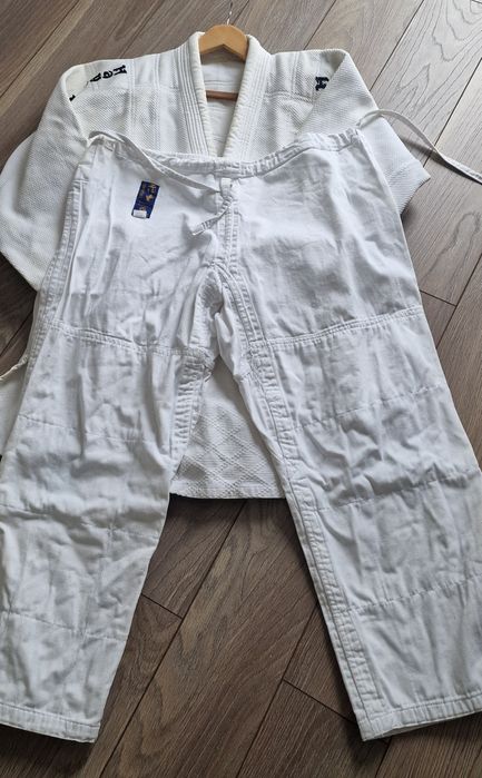 Stroj do Judo męskie na wzrost 180 cm