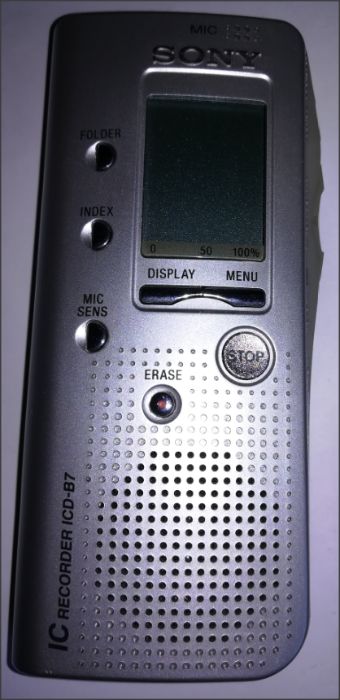 dois gravadores digitais de voz sony e olympus