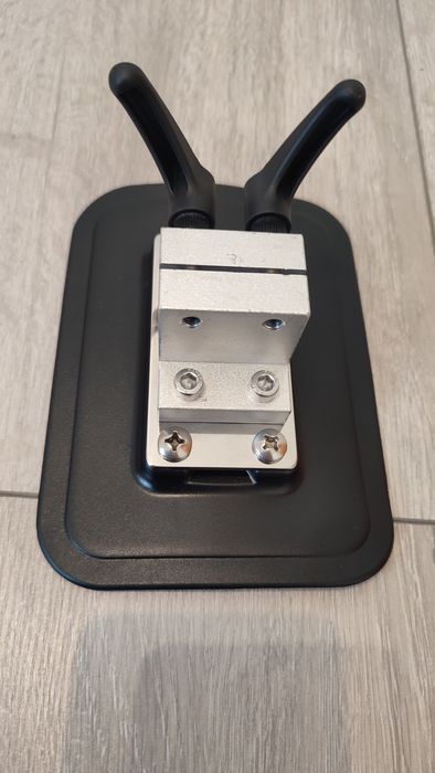 Baza montażowa do przyklejenia na Belly Boat lub ponton.