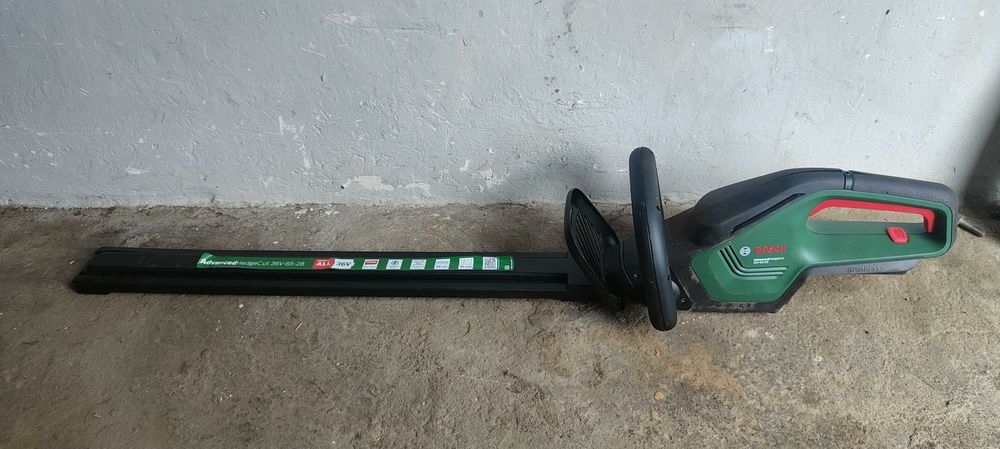 Nożyce akumulatorowe Bosch AdvancedHedgeCut 36V-65-28