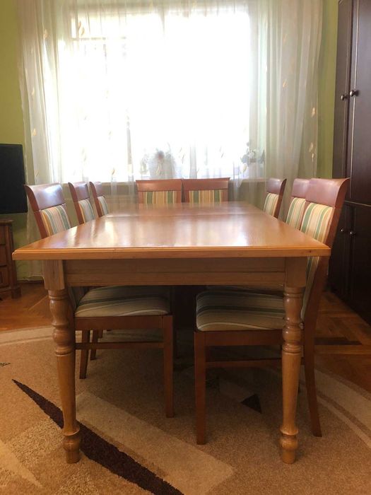 Стіл дерев'яний розкладний