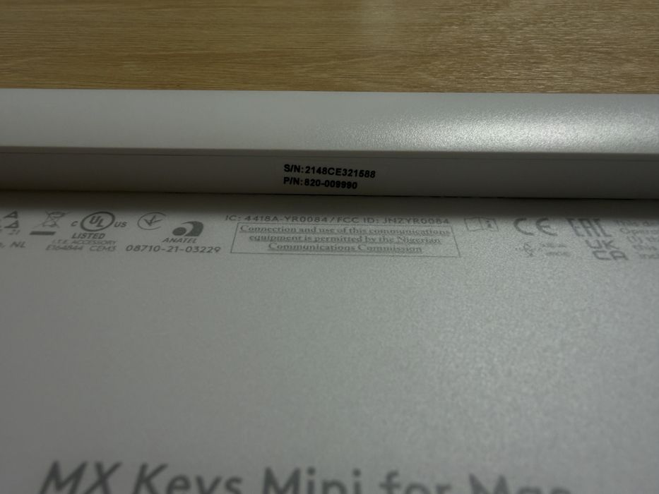 Продам Logitech MX Keys Mini біла