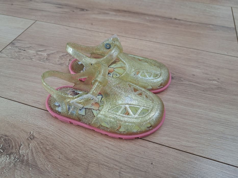Sandałki złote, gumowe, dziewczęce rozm 22