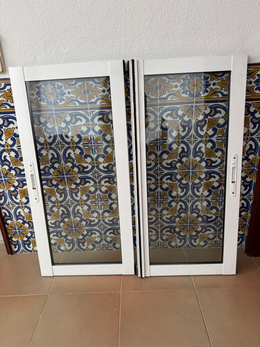 Janela de correr de alumínio branco