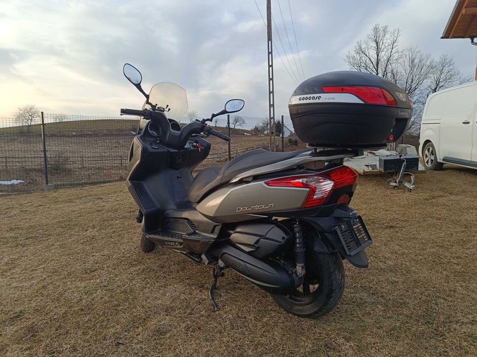 Maxi skuter Kymco Downtown 125. Rok 2011 przebieg 18tys. Z Niemiec