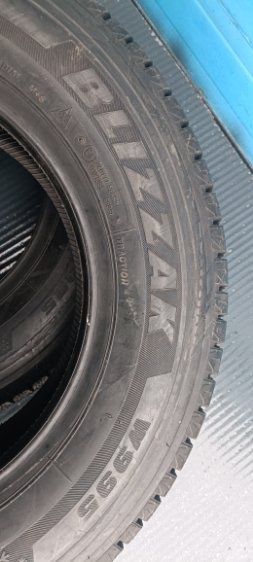 2x opony (nr.65) 195/70R15C 104/102R Bridgestone W995