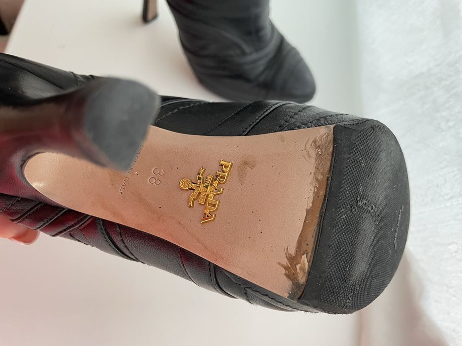 Черевики від Prada