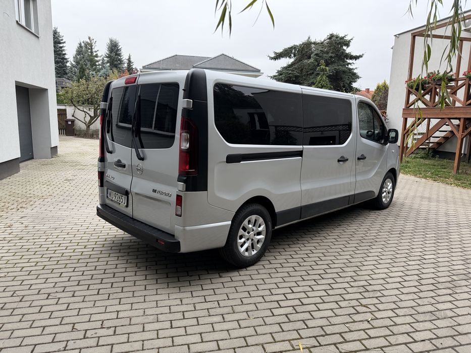Opel Vivaro 1.6 BiTurbo 9os