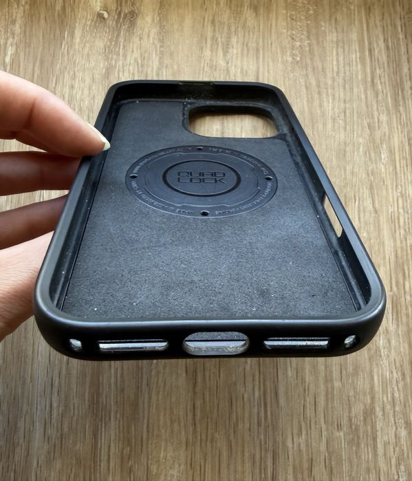 Capa Quad Lock MAG para iPhone 16 pro max