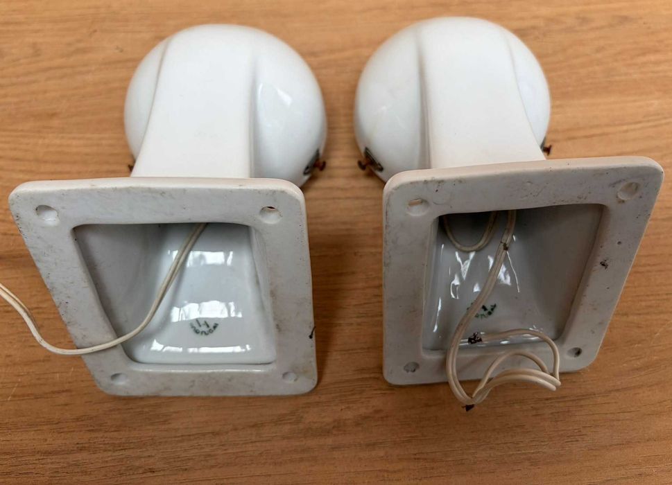 Luminarias anos 50 em porcelana da Vista Alegre, sem globos