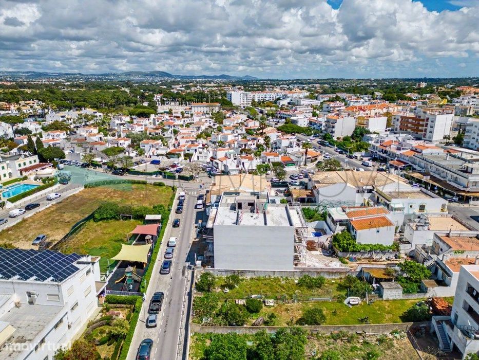 Apartamento T2 em construção - Quarteira