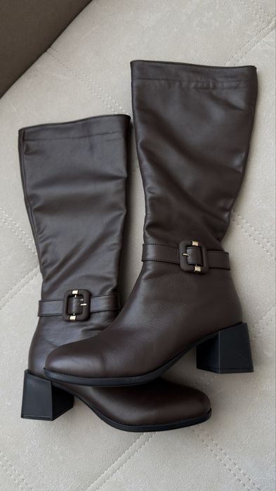 НОВІ чоботи НАТУРАЛЬНА ШКІРА сапожки зима 38 розмір колір шоколад