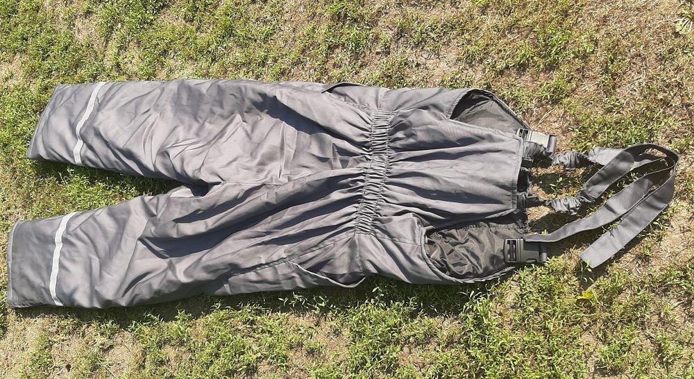 Продам робочі комбінезони утеплені