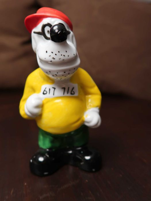 pote decorativo, objectos em barro, pom-pom para cortinado