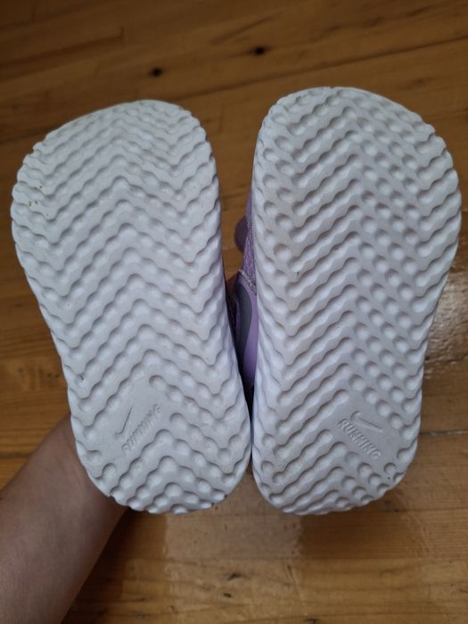 Кросівки nike revolution 21 розмір