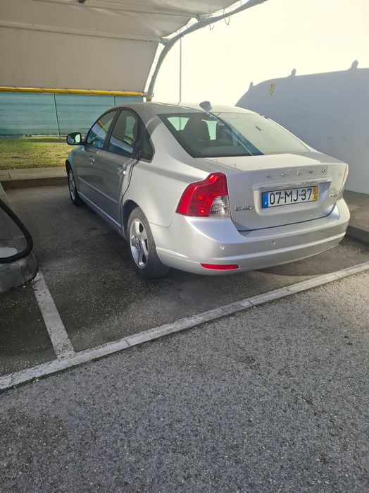 Volvo S40 1.6 D Drive 120 cv  impecável