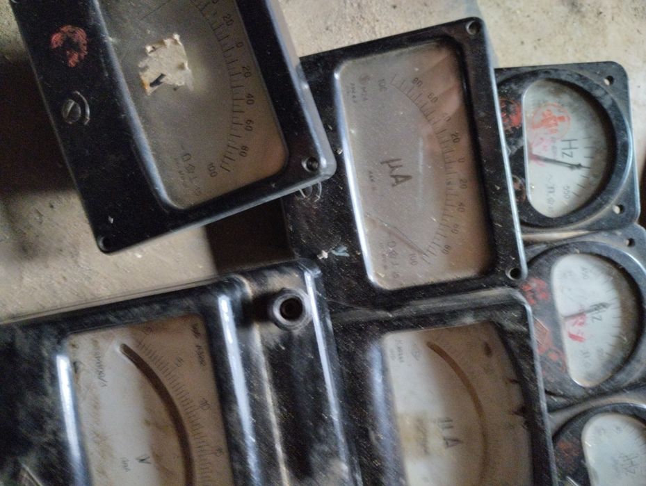 Шкалы измерительных приборов