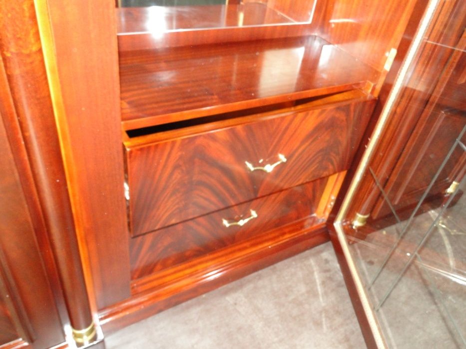 Móvel de sala / Cristaleira - Excelente estado Móvel de sala / Crist