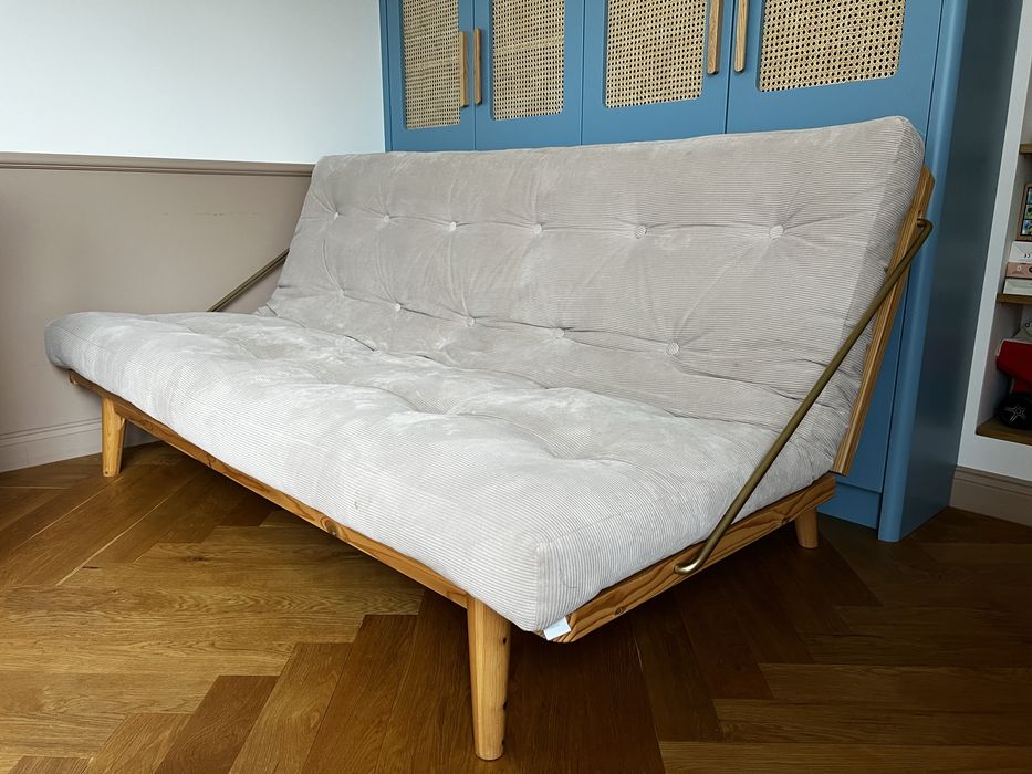 Sofa rozkladana sztruksowa Karup