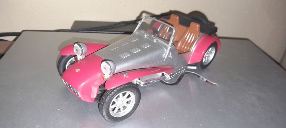 Miniaturas 1/18 sem caixa