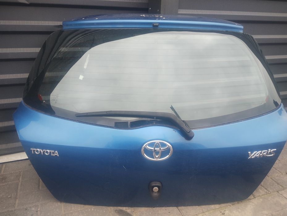 Klapa tył Toyota Yaris 12r