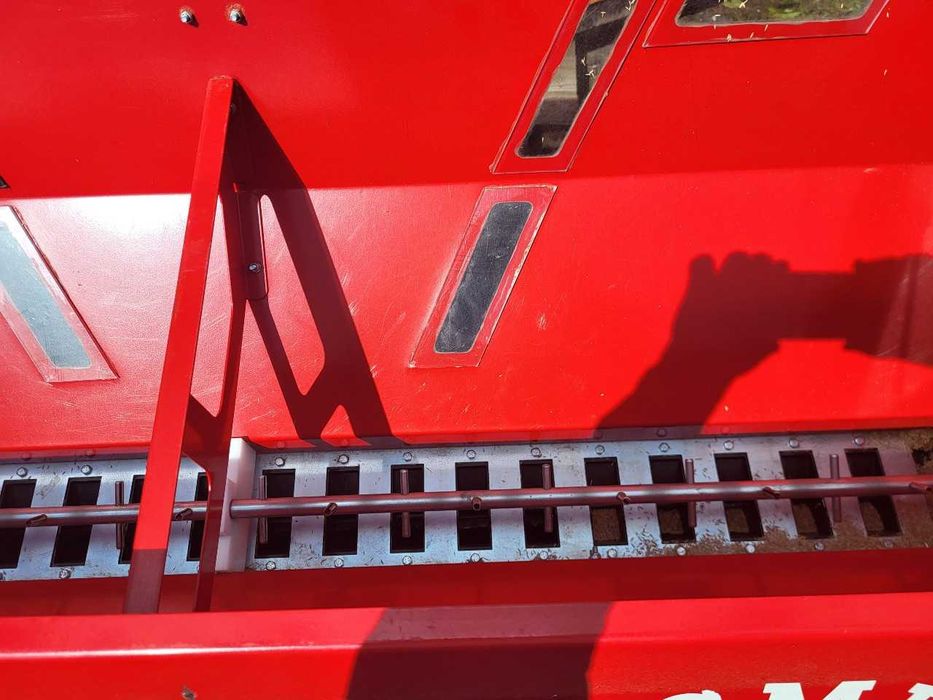 SIEWNIK REDEXIM Overseeder 1575LV talerzowy dogłębny do ciągnika