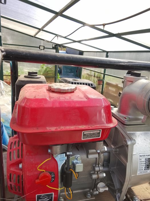 Bomba de água a gasolina