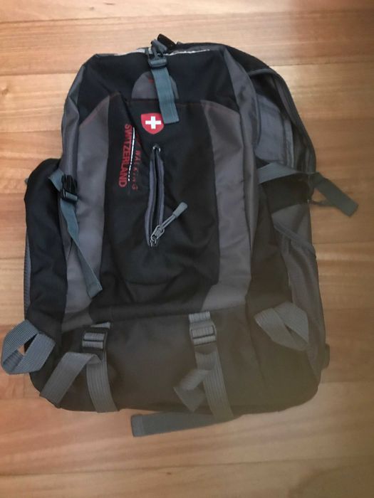 Mochila preta Keep walking Switzerland