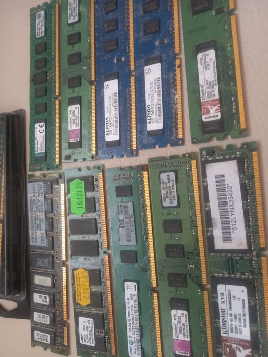 Продаюця платы оперативна память