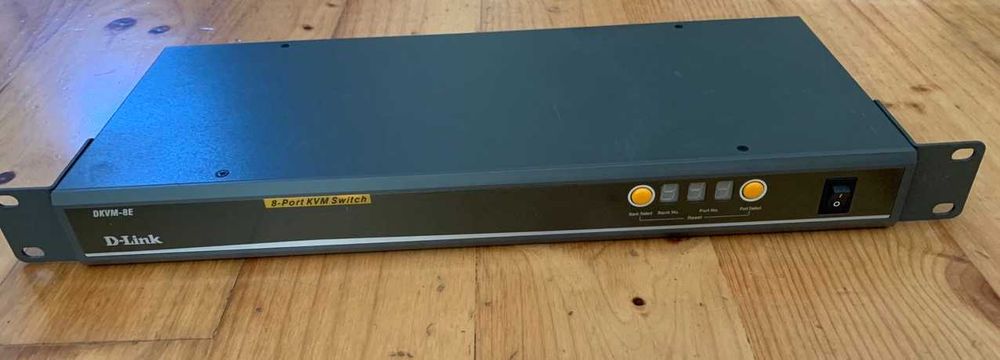 KVM Switches - D-Link DKVM8e and DKVM4K64551388077569121