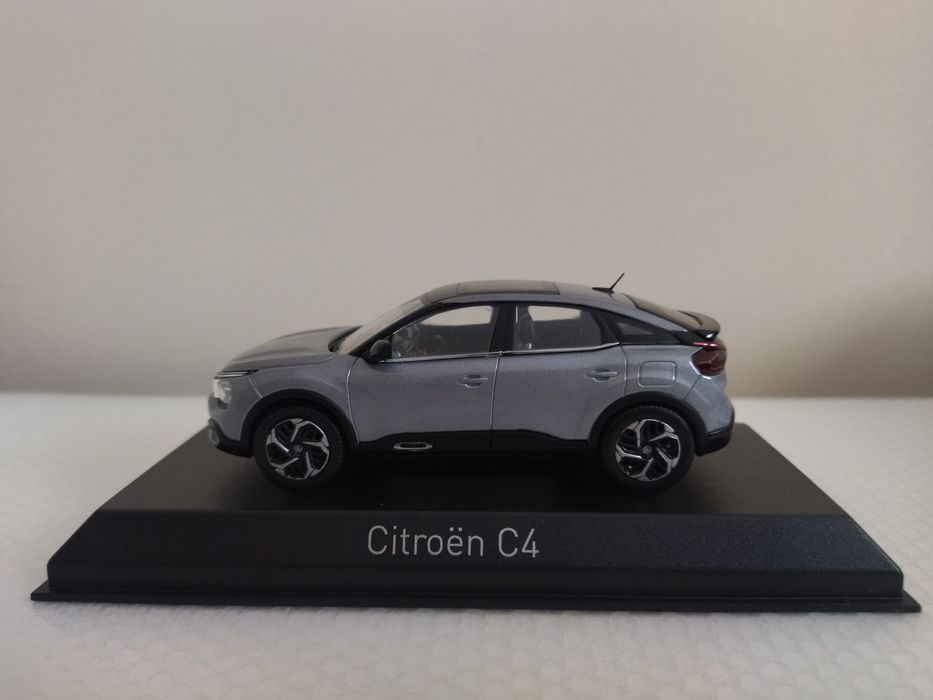 Miniatura Citroen C4 Nova 1/43
