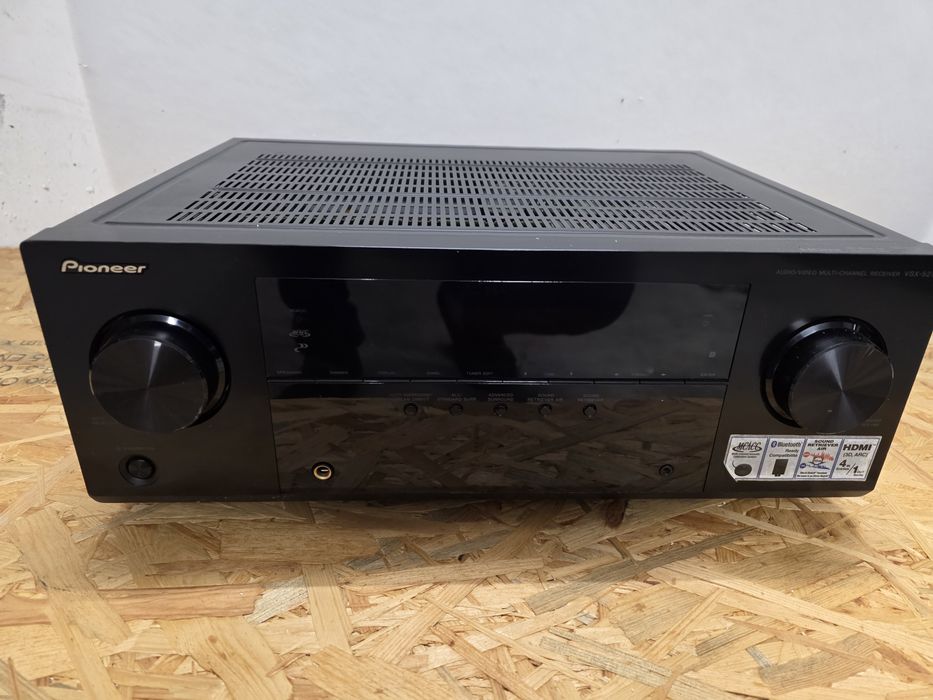 amplituner marki Pioneer (seria VSX)