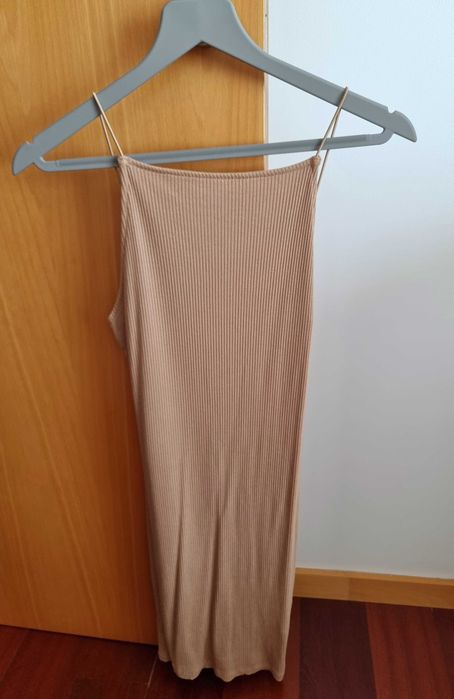 Vestido castanho claro com decote nas costas H&M, tam XS - nunca usado