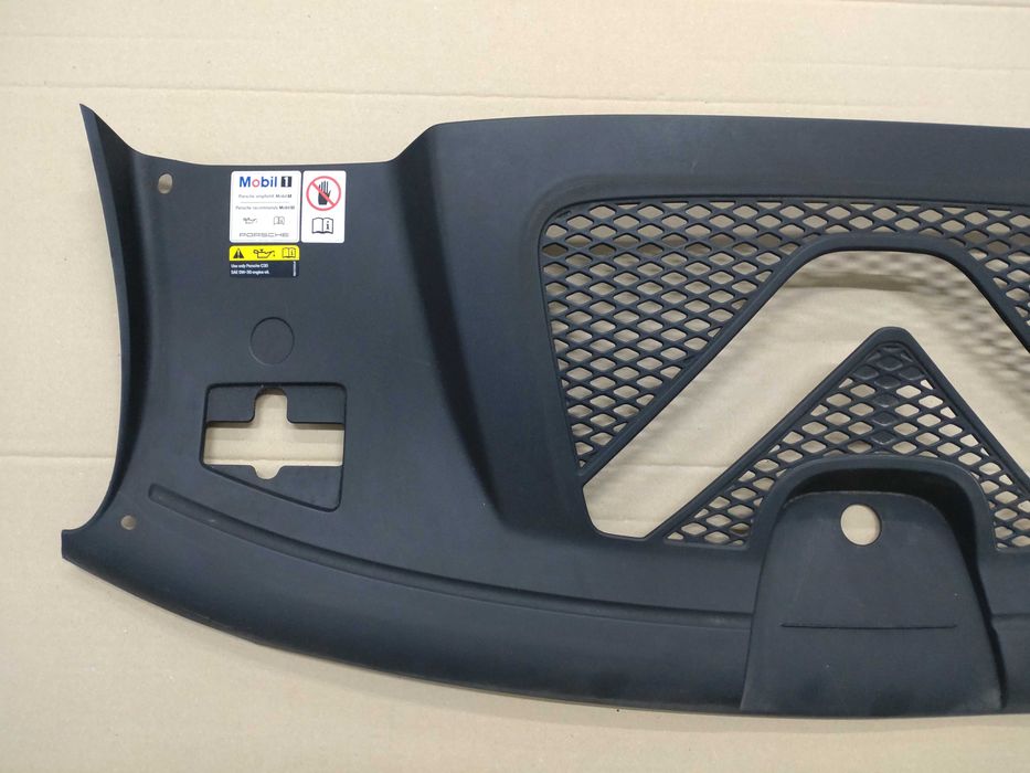 osłona maskownica pasa przedniego porsche macan 95b805806