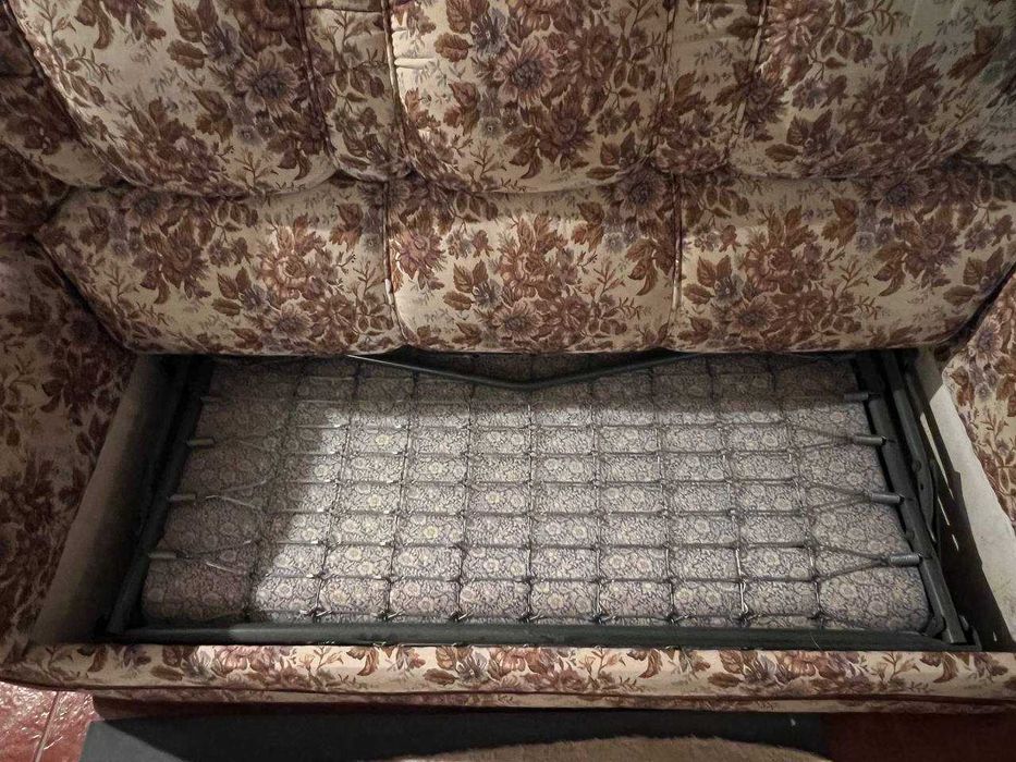 Sofá e duas poltronas