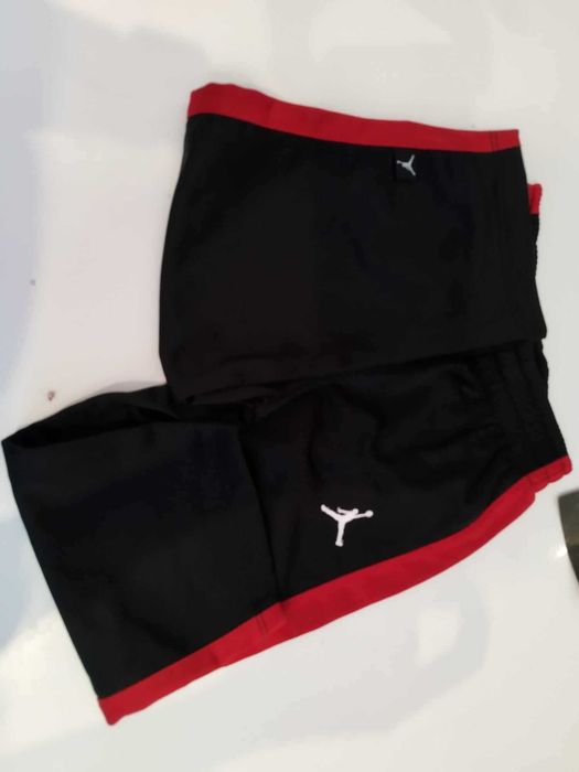 Dres dziecięcy Nike Jordan rozmiar 18 miesięcy