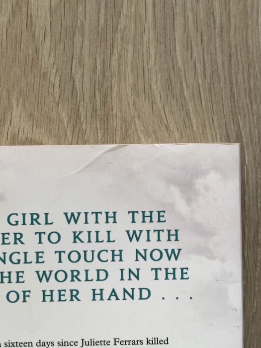 Saga Shatter Me, Tahereh Mafi