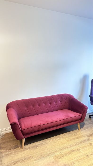 Sofa oraz krzesła biurowe fioletowe. Praktycznie nowe