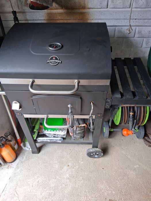 Jamestown Grill węglowy JAXON (z rusztem modularnym)