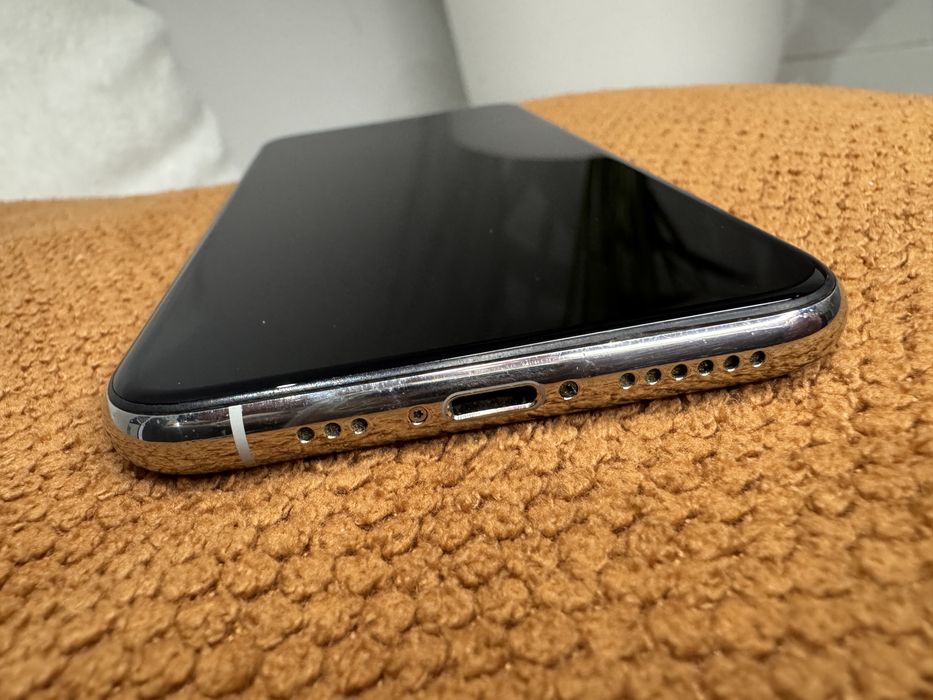 Iphone 11 pro (BATERIA 100%)
