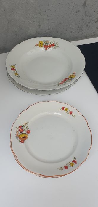Porcelana Ćmielów talerze PRL