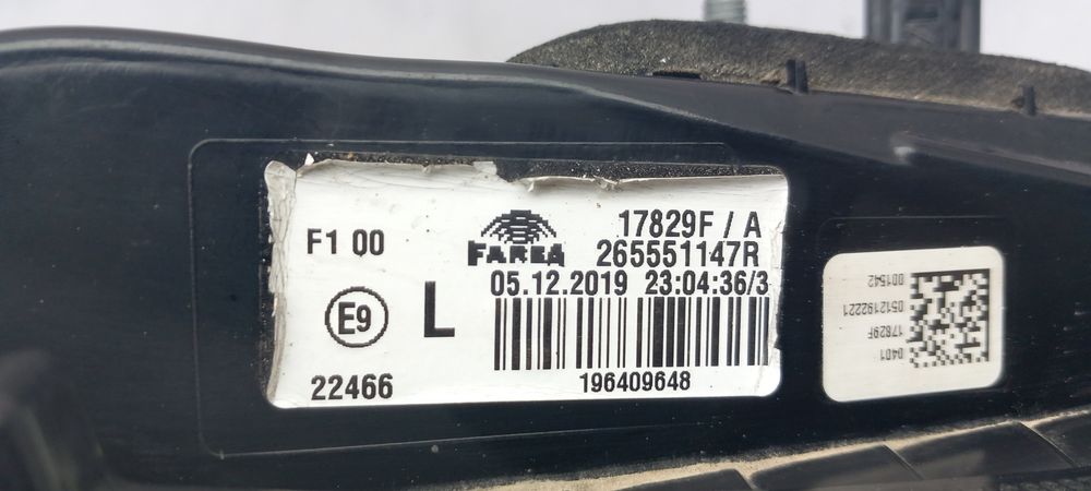 Farolim da mala esquerdo RENAULT Clio V (BF_)