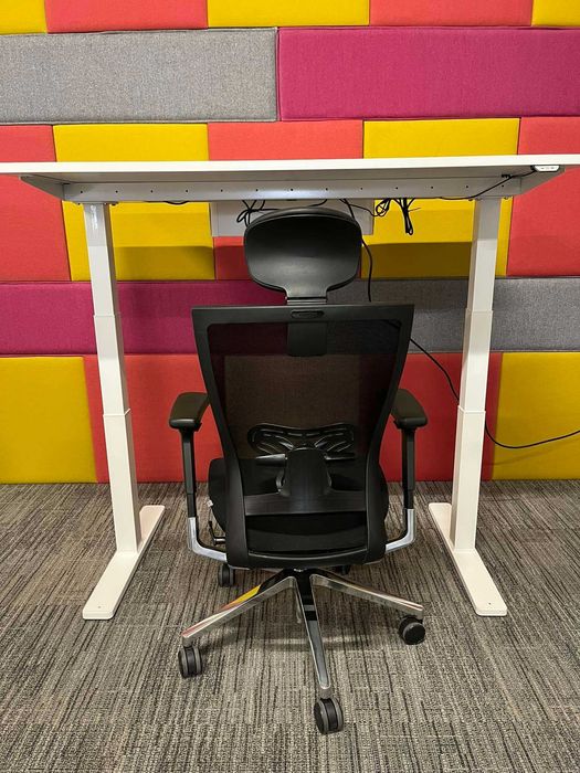 Biurko elektryczne regulowane 140x80 Kinnarps Series P białe okazja!