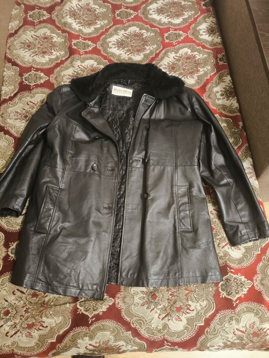 Дублёнка женская размер 52, длина 73, EYMBORG . Отлич. сост б.у.