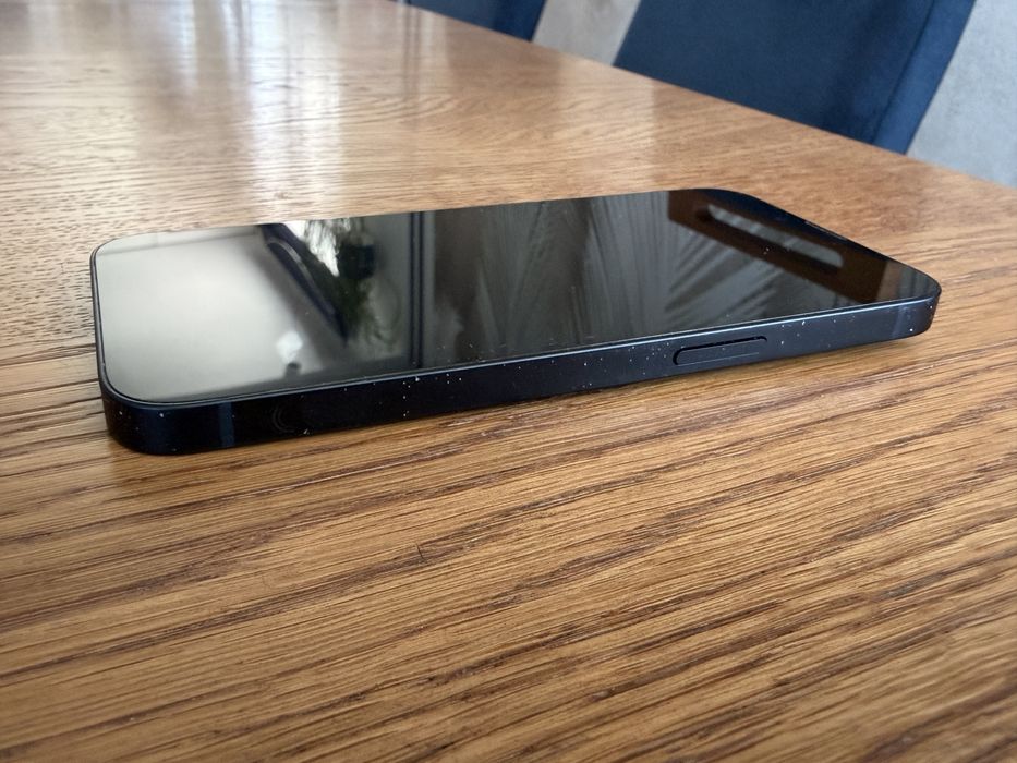 Sprzedam iPhone 13